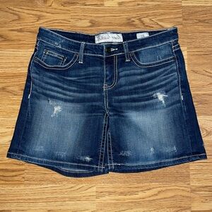 BKE Denim Stella Shorts Women’s Waist 29 Distressed Dark Wash EUC